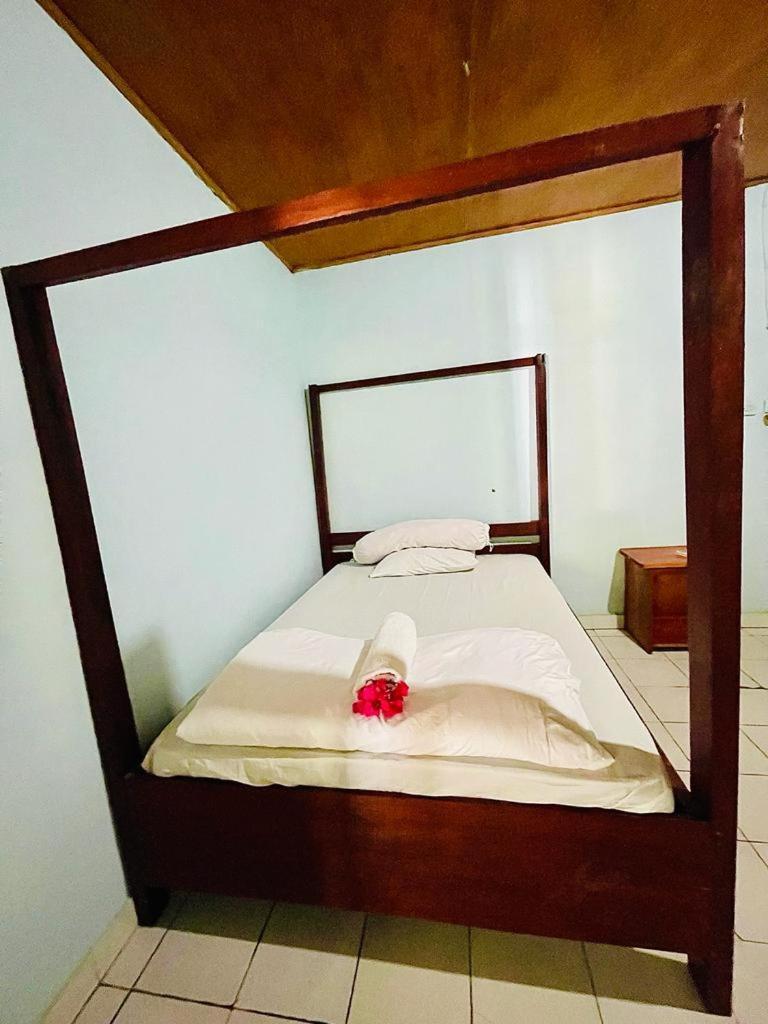 Kurnia Family Homestay & Restaurant! Huu Exterior foto